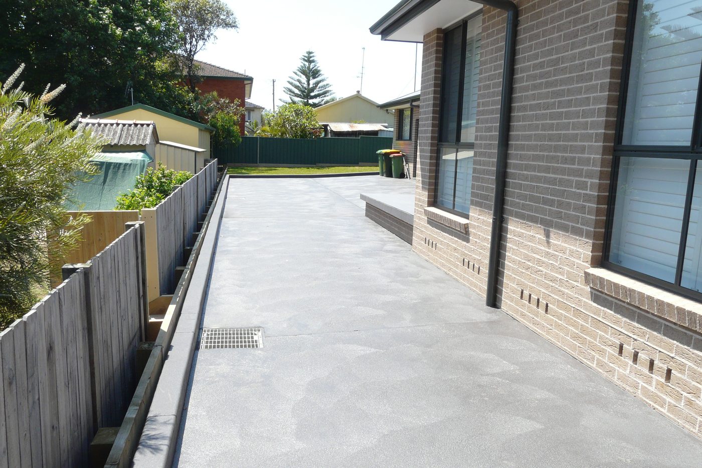 Side access — new home in Umina Beach by D M Hayes Builder